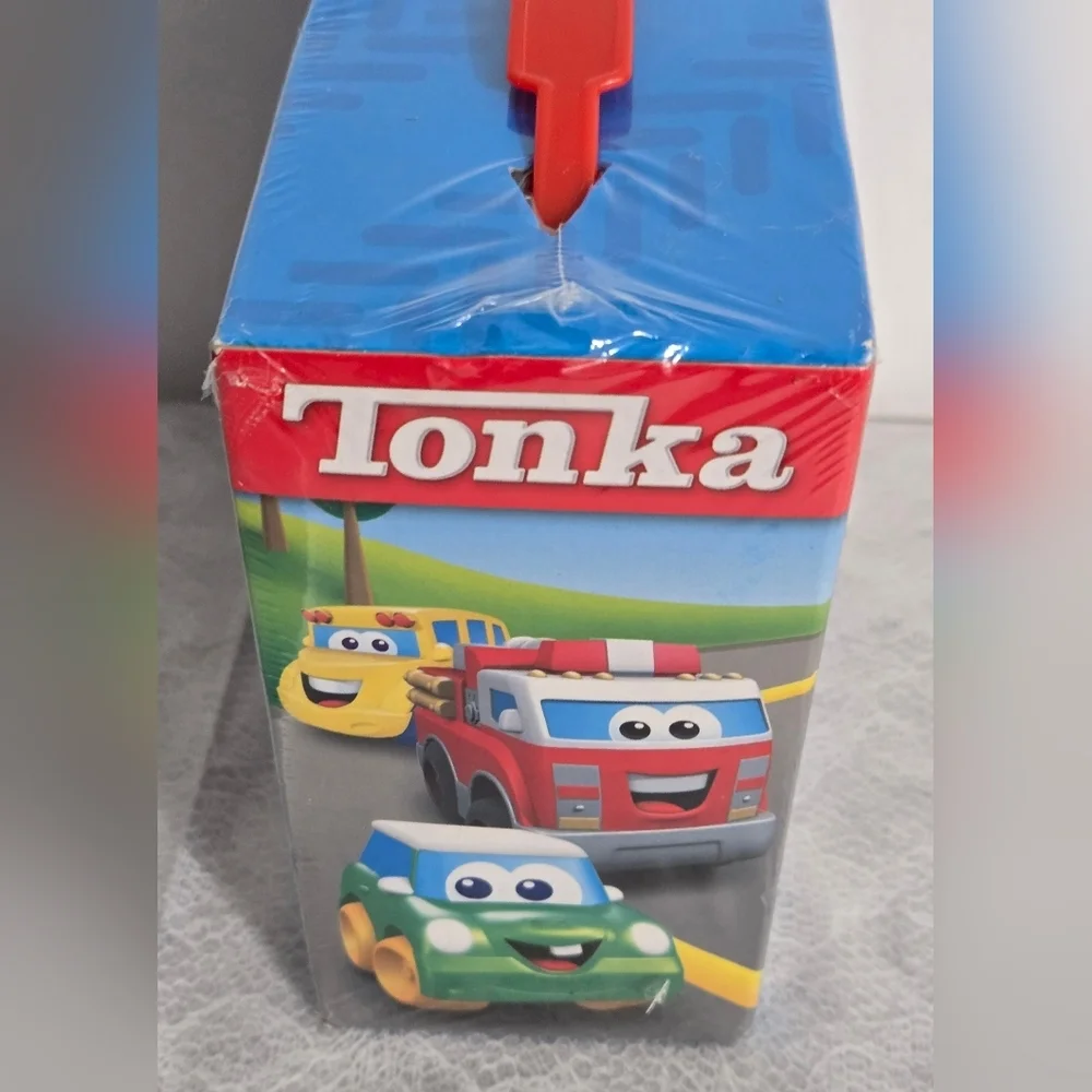 Tonka Truck Plush With 6 Books 3 Years & Up Learning Toys Hasbro